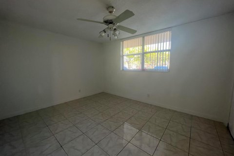 Condo in Boca Raton, Florida, 3 bedrooms  № 2184798 - photo 10