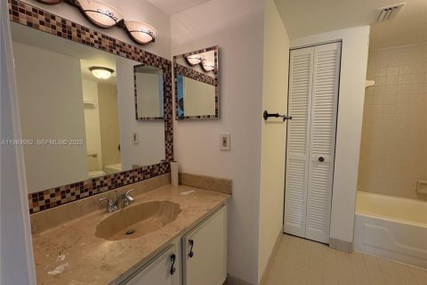 Copropriété à vendre à Coral Springs, Floride: 3 chambres, 115.66 m2 № 2052036 - photo 11