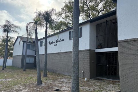Condo à Tampa, Floride, 1 chambre  № 2166160