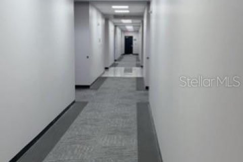 Commercial property in Orlando, Florida 92.34 sq.m. № 2147686 - photo 9