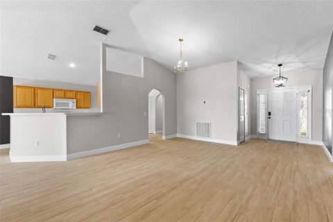 House in Haines City, Florida 3 bedrooms, 153.66 sq.m. № 1898733 - photo 7