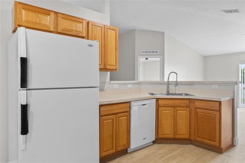 House in Haines City, Florida 3 bedrooms, 153.66 sq.m. № 1898733 - photo 13