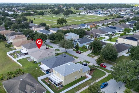 House in Haines City, Florida 3 bedrooms, 153.66 sq.m. № 1898733 - photo 30