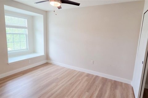 Townhouse in Winter Springs, Florida 3 bedrooms, 133.31 sq.m. № 1905700 - photo 14