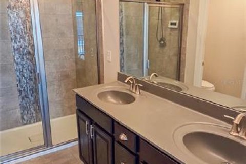 Townhouse in Winter Springs, Florida 3 bedrooms, 133.31 sq.m. № 1905700 - photo 11