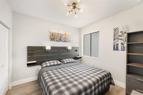 Touwnhouse à vendre à Miami, Floride: 3 chambres, 158.31 m2 № 1642405 - photo 15