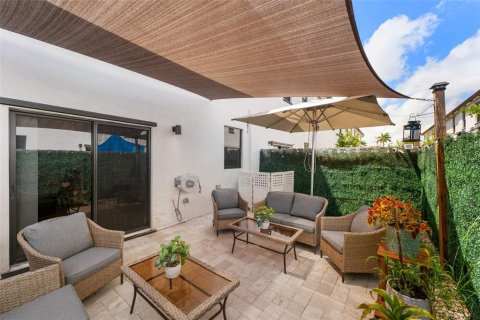 Touwnhouse à vendre à Miami, Floride: 3 chambres, 158.31 m2 № 1642405 - photo 23
