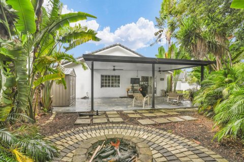 Casa en venta en Pembroke Pines, Florida, 4 dormitorios, 140.28 m2 № 2245918 - foto 28