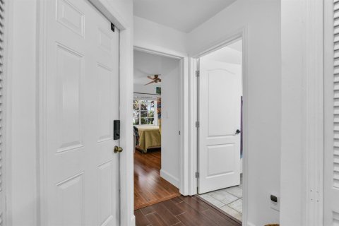 Casa en venta en Pembroke Pines, Florida, 4 dormitorios, 140.28 m2 № 2245918 - foto 14