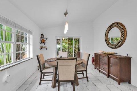 Casa en venta en Pembroke Pines, Florida, 4 dormitorios, 140.28 m2 № 2245918 - foto 9