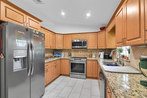 Casa en venta en Pembroke Pines, Florida, 4 dormitorios, 140.28 m2 № 2245918 - foto 7