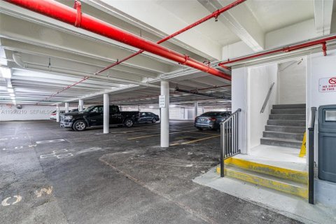 Immobilier commercial à vendre à Fort Lauderdale, Floride № 2008116 - photo 23