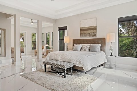House in Orlando, Florida 6 bedrooms, 617.15 sq.m. № 2229948 - photo 6