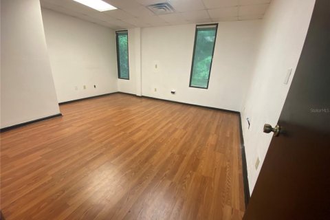 Propiedad comercial en alquiler en Gainesville, Florida, 148.64 m2 № 1288309 - foto 10