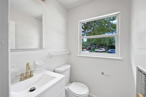 House in Longwood, Florida 3 bedrooms, 85.47 sq.m. № 1904720 - photo 7