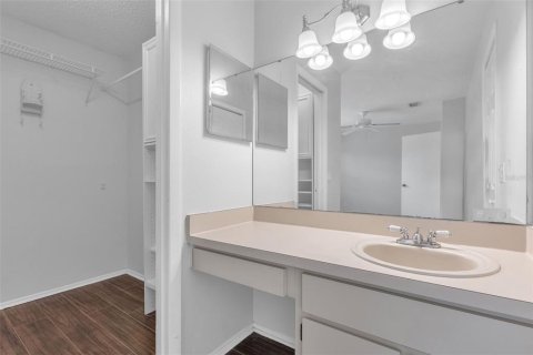 Touwnhouse à vendre à Orlando, Floride: 2 chambres, 119.47 m2 № 2321748 - photo 24