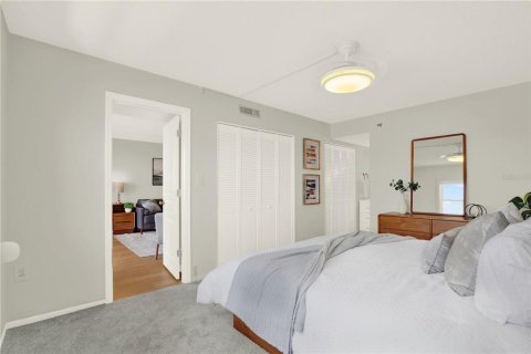 Condo in Dunedin, Florida, 2 bedrooms  № 1643333 - photo 25