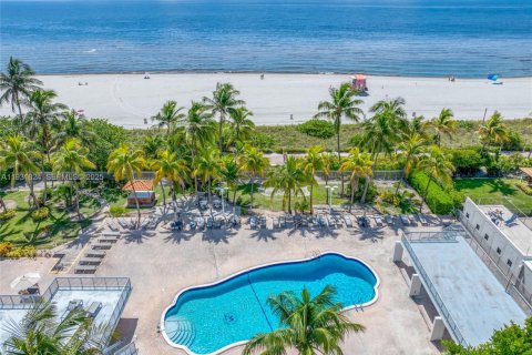 Condominio en venta en Miami Beach, Florida, 2 dormitorios, 104.24 m2 № 2034950 - foto 5