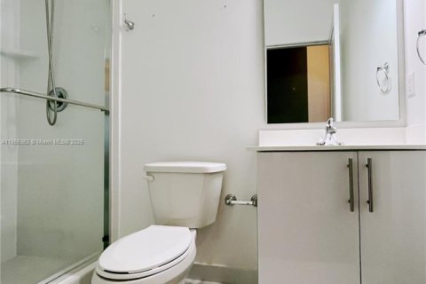Townhouse in Miami, Florida 3 bedrooms, 138.05 sq.m. № 1888888 - photo 16