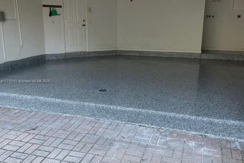 Propiedad comercial en venta en Miami-Dade, Florida № 2085958 - foto 9