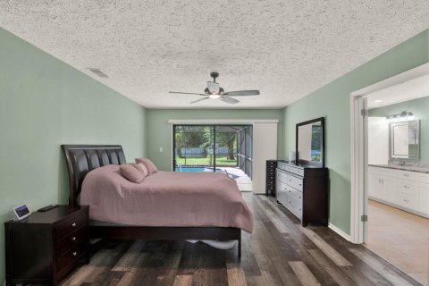 Casa en venta en Weeki Wachee, Florida, 4 dormitorios, 281.87 m2 № 2226132 - foto 24