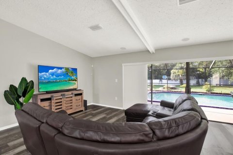 Casa en venta en Weeki Wachee, Florida, 4 dormitorios, 281.87 m2 № 2226132 - foto 22