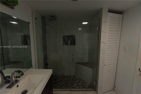 Купить виллу или дом в Вест-Парк, Флорида 3 спальни, 102.19м2, № 2015764 - фото 12