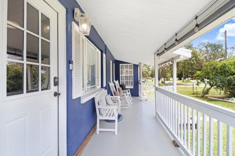 House in Riverview, Florida 3 bedrooms, 127.18 sq.m. № 2259304 - photo 2