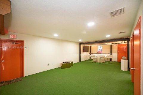 Propiedad comercial en venta en Doral, Florida № 2090780 - foto 11