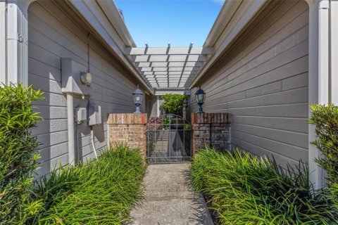 Condominio en venta en Lakeland, Florida, 3 dormitorios, 148.64 m2 № 2431085 - foto 2