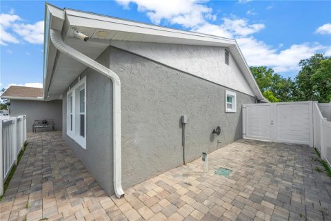 House in Valrico, Florida 4 bedrooms, 181.9 sq.m. № 1887089 - photo 8