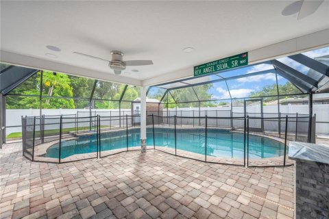 Villa ou maison à vendre à Valrico, Floride: 4 chambres, 181.9 m2 № 1887089 - photo 15