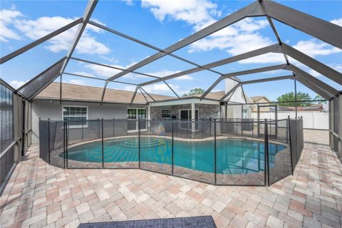 House in Valrico, Florida 4 bedrooms, 181.9 sq.m. № 1887089 - photo 13