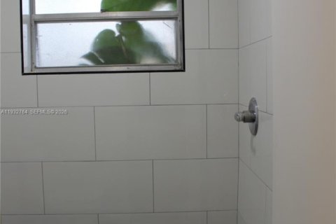 Купить кондоминиум в Дания-Бич, Флорида 2 спальни, 98.48м2, № 1997913 - фото 14