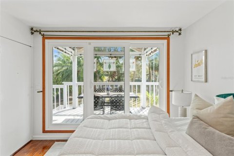 House in Tampa, Florida 3 bedrooms, 156.08 sq.m. № 2200264 - photo 26