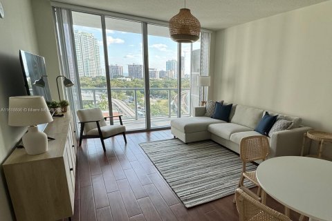 Condo in Miami, Florida, 1 bedroom  № 1859335 - photo 2