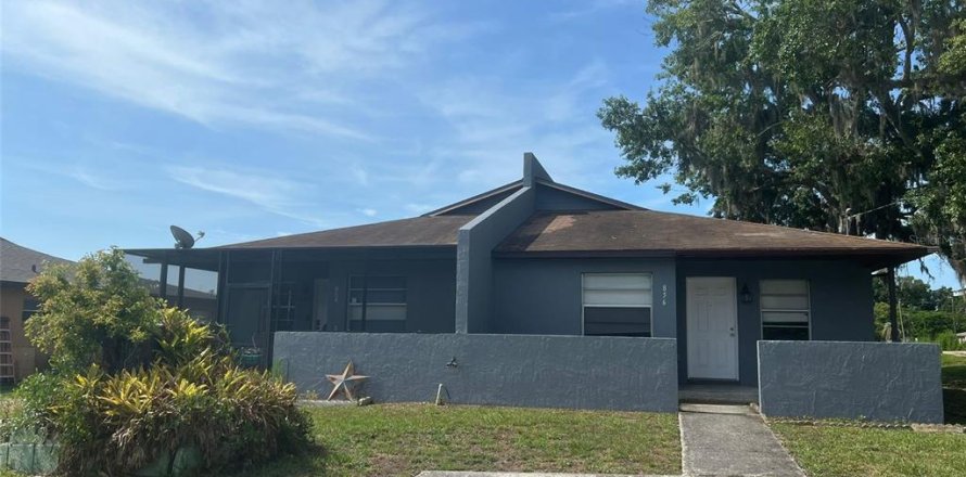Commercial property in Lakeland, Florida 4 bedrooms, 180.6 sq.m. № 1769342