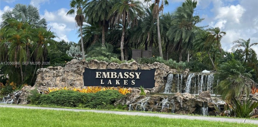 Casa en Cooper City, Florida 3 dormitorios, 145.58 m2 № 2248829