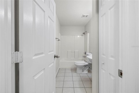 Adosado en alquiler en Dade City, Florida, 3 dormitorios, 112.6 m2 № 2284362 - foto 18