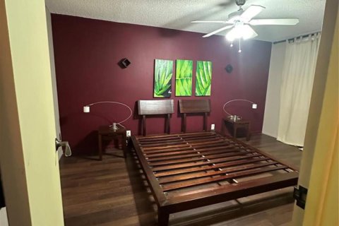 Condo in Lauderdale Lakes, Florida, 1 bedroom № 2078535 - photo 10
