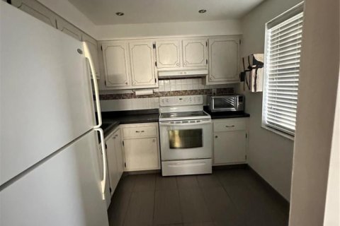 Condo in Lauderdale Lakes, Florida, 1 bedroom № 2078535 - photo 8