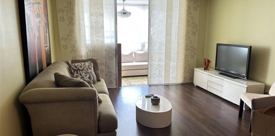Condo in Lauderdale Lakes, Florida, 1 bedroom № 2078535