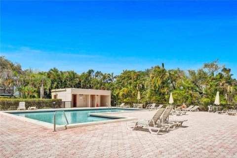 Condo in Tamarac, Florida, 2 bedrooms  № 1730672 - photo 26