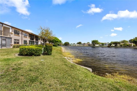 Condo in Tamarac, Florida, 2 bedrooms  № 1730672 - photo 20