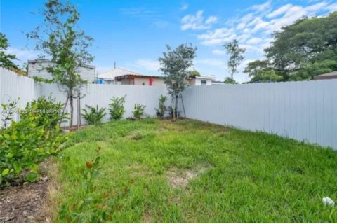 Villa ou maison à louer à Miami, Floride: 3 chambres, 188.41 m2 № 1998023 - photo 30