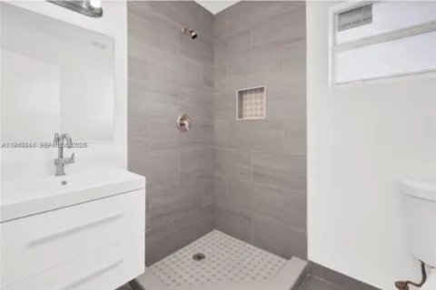 Villa ou maison à louer à Miami, Floride: 3 chambres, 188.41 m2 № 1998023 - photo 13