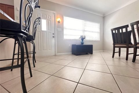 House in Sarasota, Florida 5 bedrooms, 283.44 sq.m. № 2216378 - photo 25