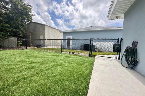 House in Sarasota, Florida 5 bedrooms, 283.44 sq.m. № 2216378 - photo 16