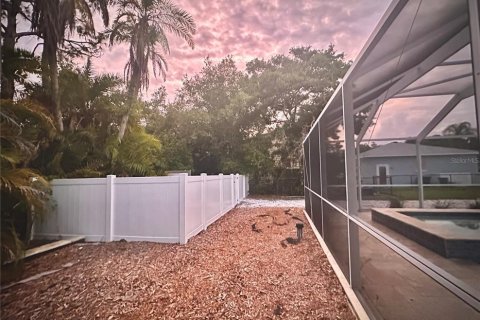 House in Sarasota, Florida 5 bedrooms, 283.44 sq.m. № 2216378 - photo 15