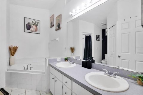 Casa en venta en Orlando, Florida, 3 dormitorios, 108.97 m2 № 2199514 - foto 14